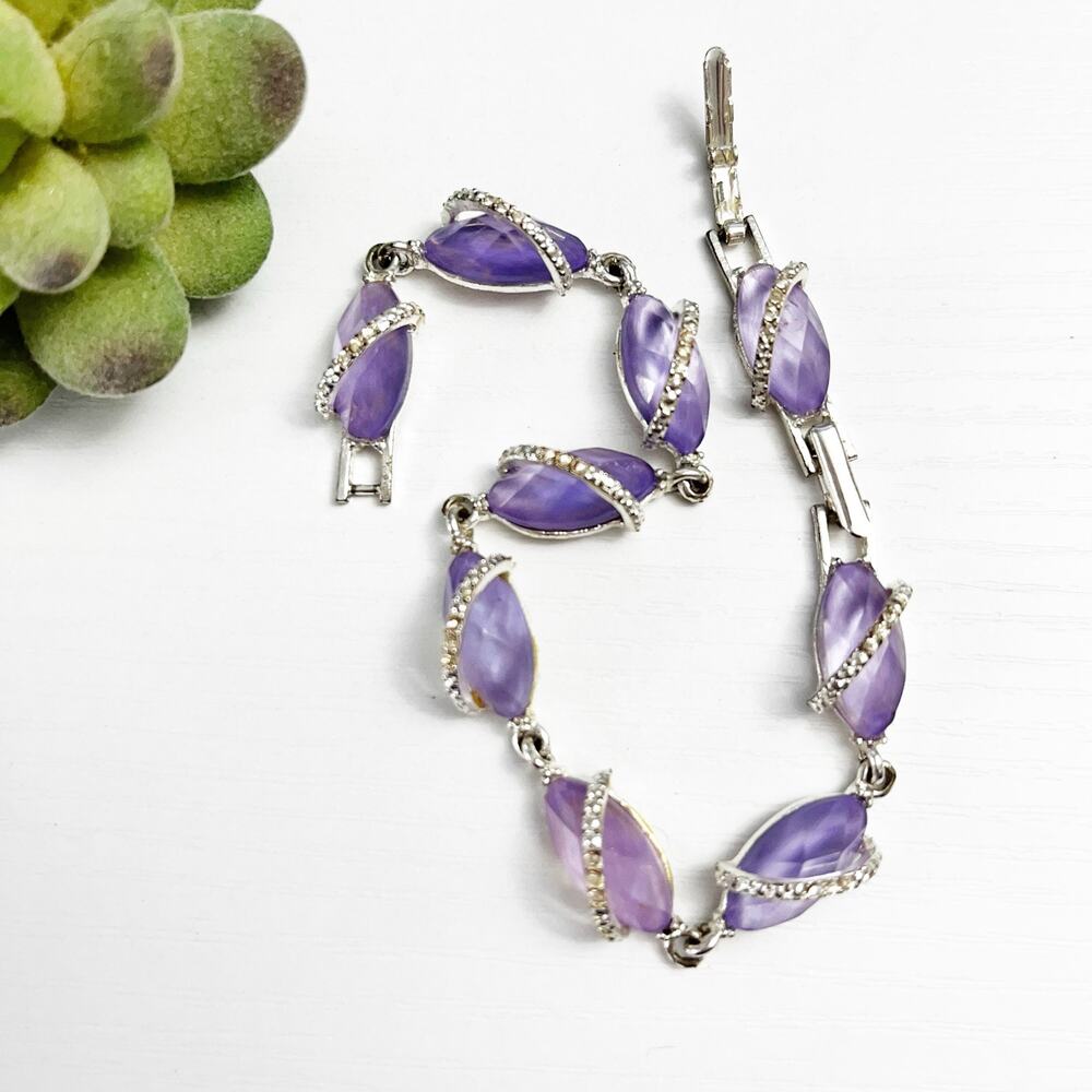 AVON Vintage Purple Lavender Faceted Link Bracelet